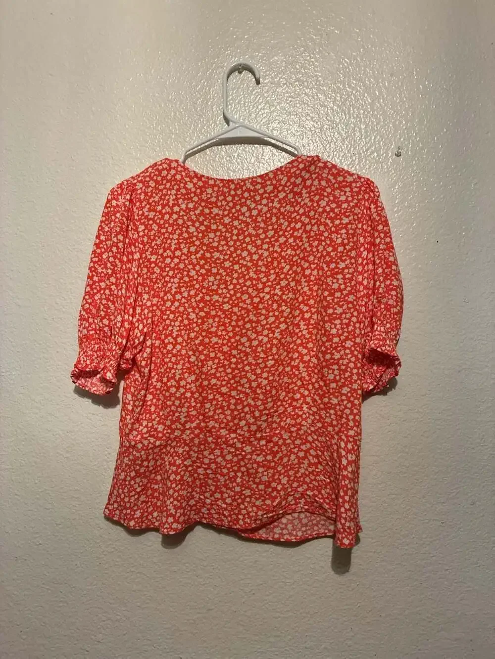 Banana Republic Short Sleeve Coral Pink Floral Peplum Blouse